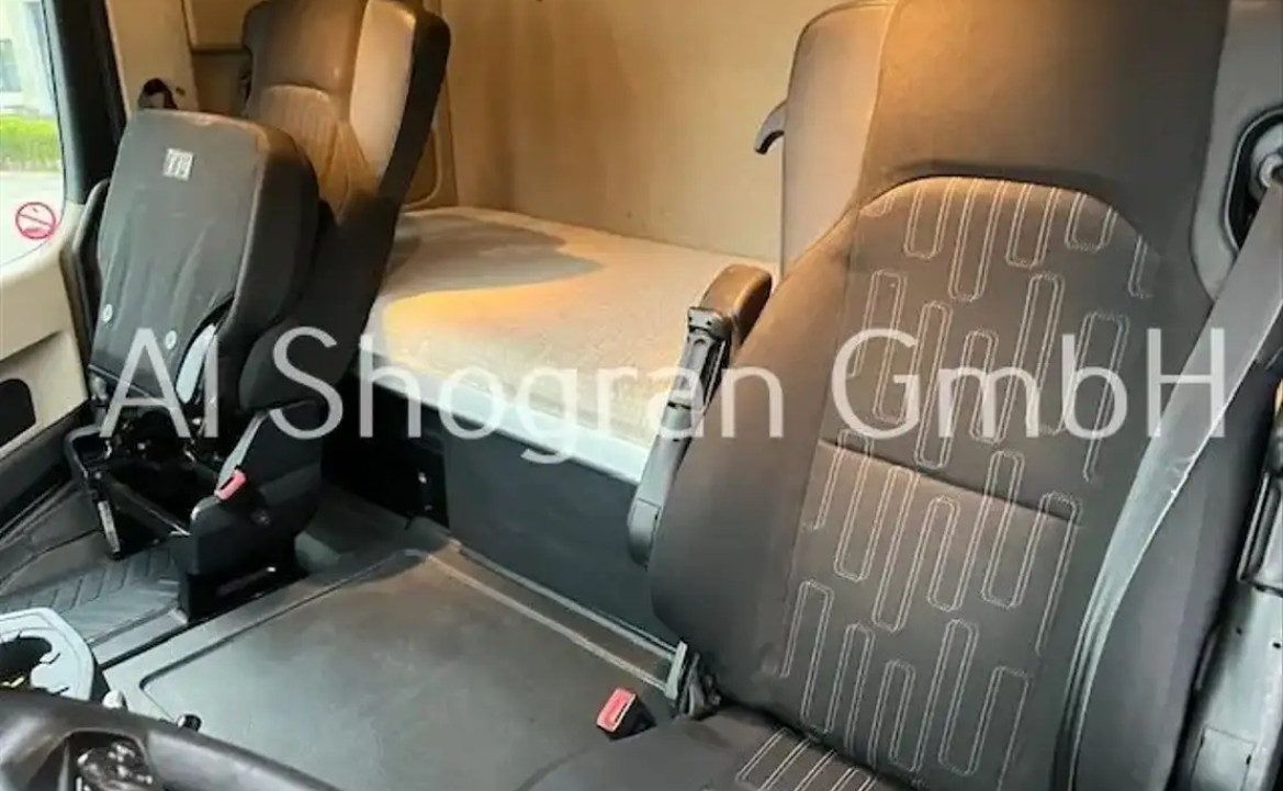 Mercedes-Benz Actros 1845 StreamSpace 2,30/Standklima/Euro6